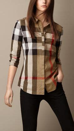 accesorios con blusa burberry|burberry accessories women.